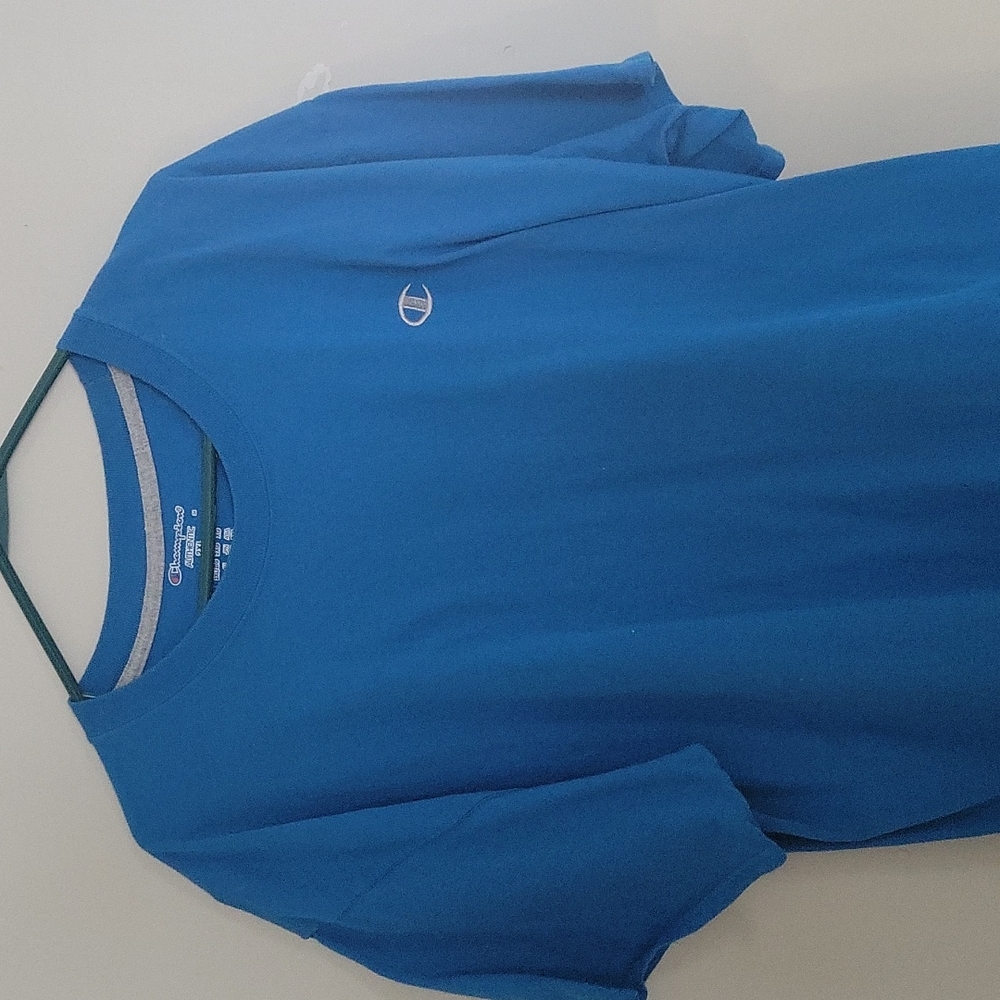 Men's champion T-shirt
